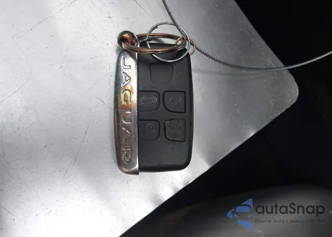 2017 Jaguar F-Pace 20D из США, поврежденный, VIN SADCS2BN5HA092325